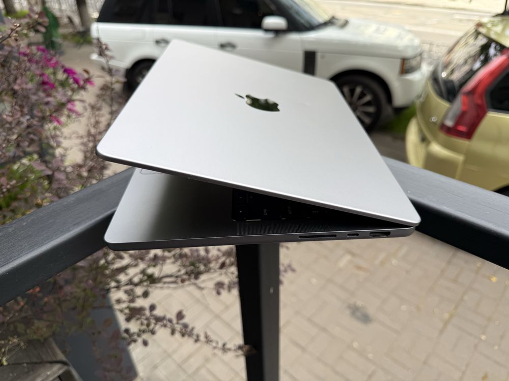 MacBook Pro 14” 2021 M1 Pro/16/512gb Space Gray гарантія 6 міс