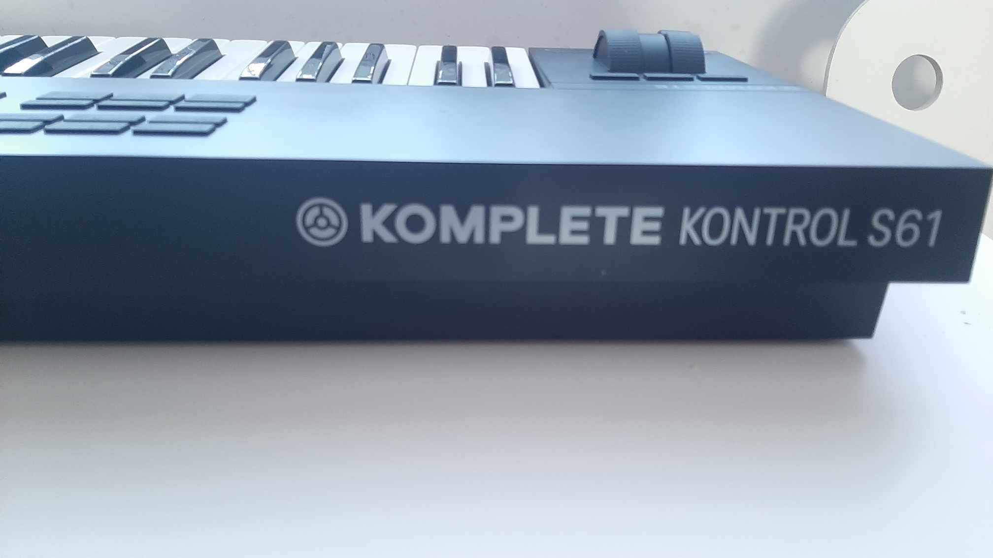 Kontroler Native Instruments S61 MK2+Select 12 + stojak