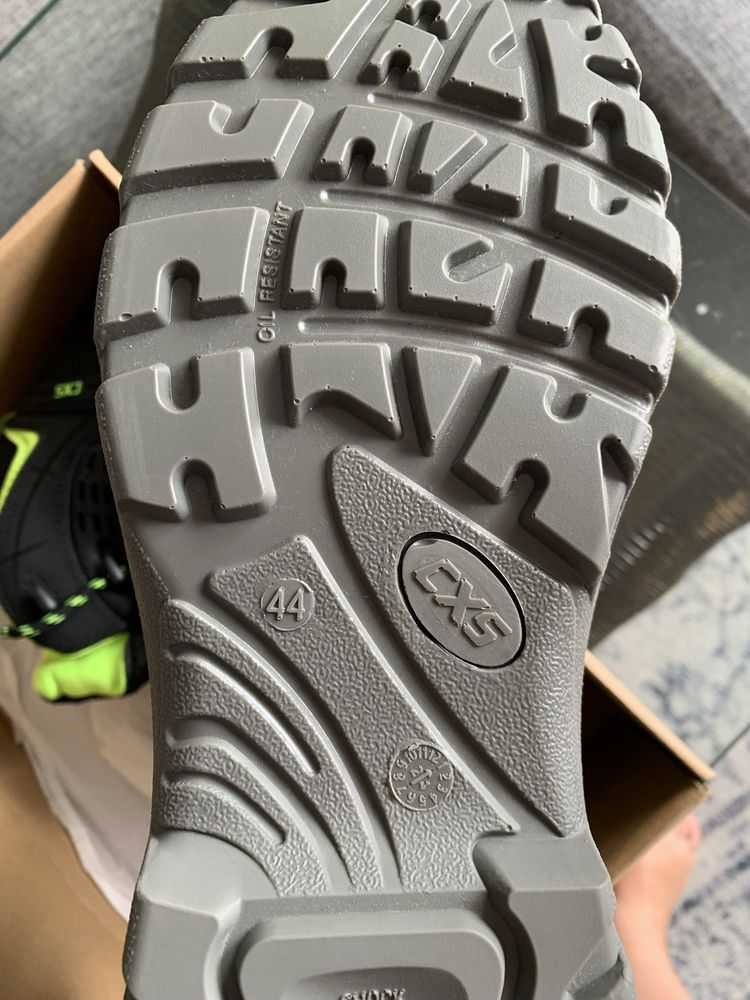 Nowe buty tylko za 100 zlotych