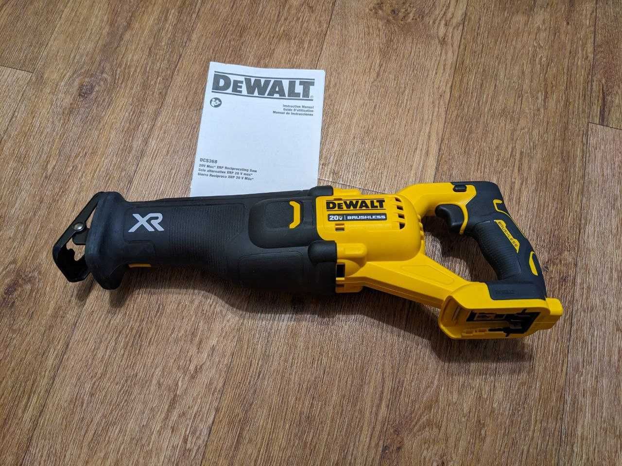 Аккумуляторная бесщеточная сабельная пила Dewalt DCS368 20V