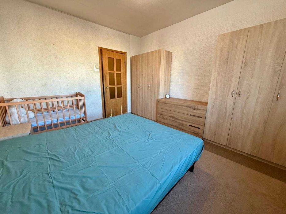 3 кім квартира з ремонтом, метро Харківська, вул. Ревуцького 18А