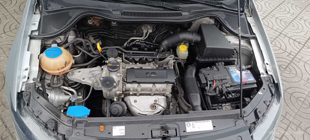 VW POLO 1.2i ConfortLine Nacional