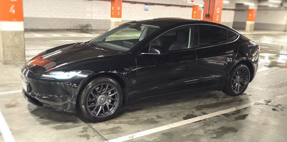 Tesla model 3 long range dual motor AWD