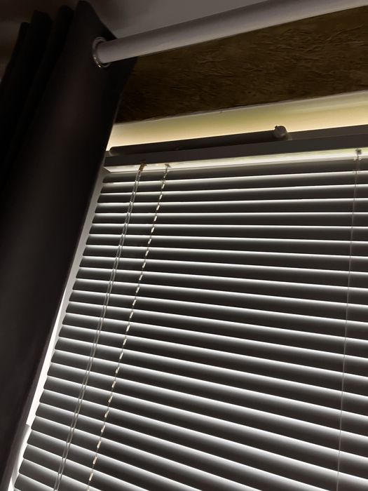 Żaluzja biala 100x130