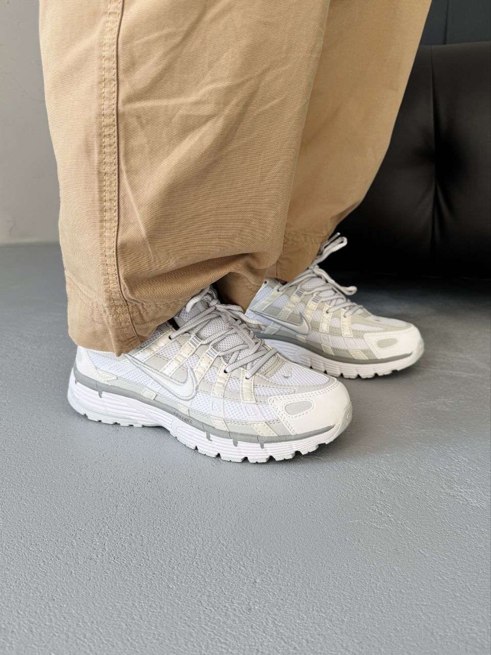 РОЗПРОДАЖ БЕЗ ПЕРЕДОПЛАТИ Nike P-6000 White Grey,жіночі п6000 чоловічі
