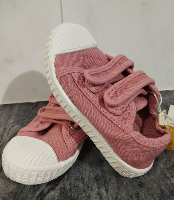 Sapatilhas Rosa Novas da Unit Shoes - Tam. 24