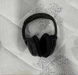 Fones Bose Azuis Escuro e Pretos