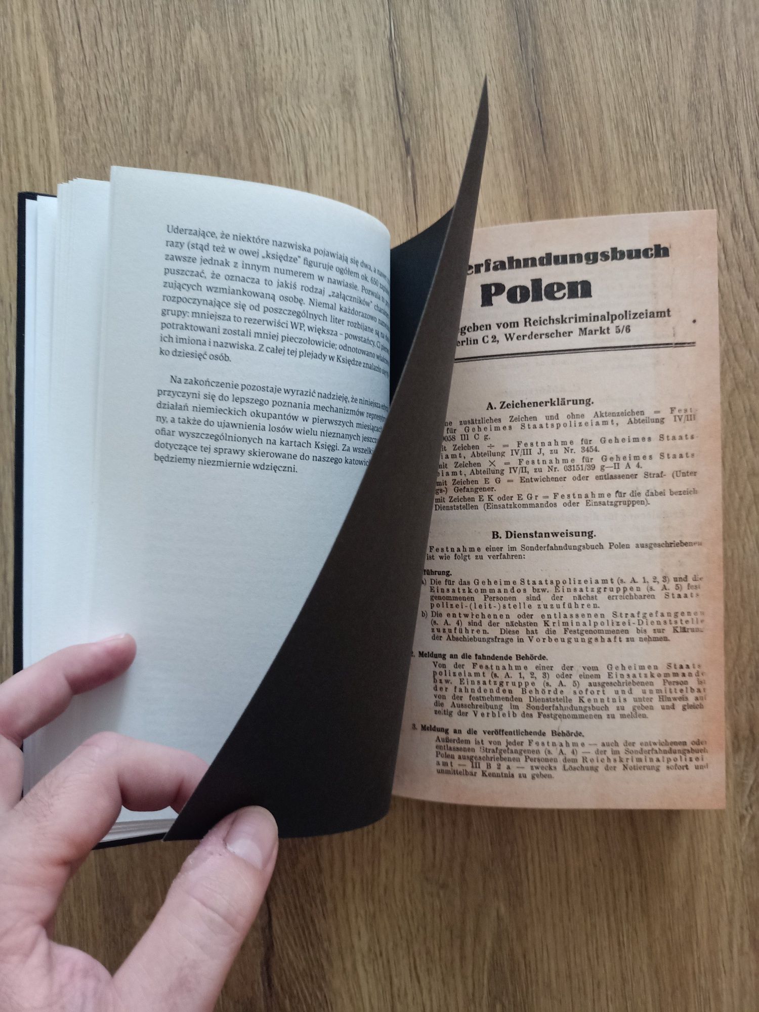 Sonderfahndungsbuch Polen - Specjalna Księga Gończa dla Polski