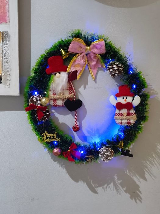 Świąteczne wianki na drzwi