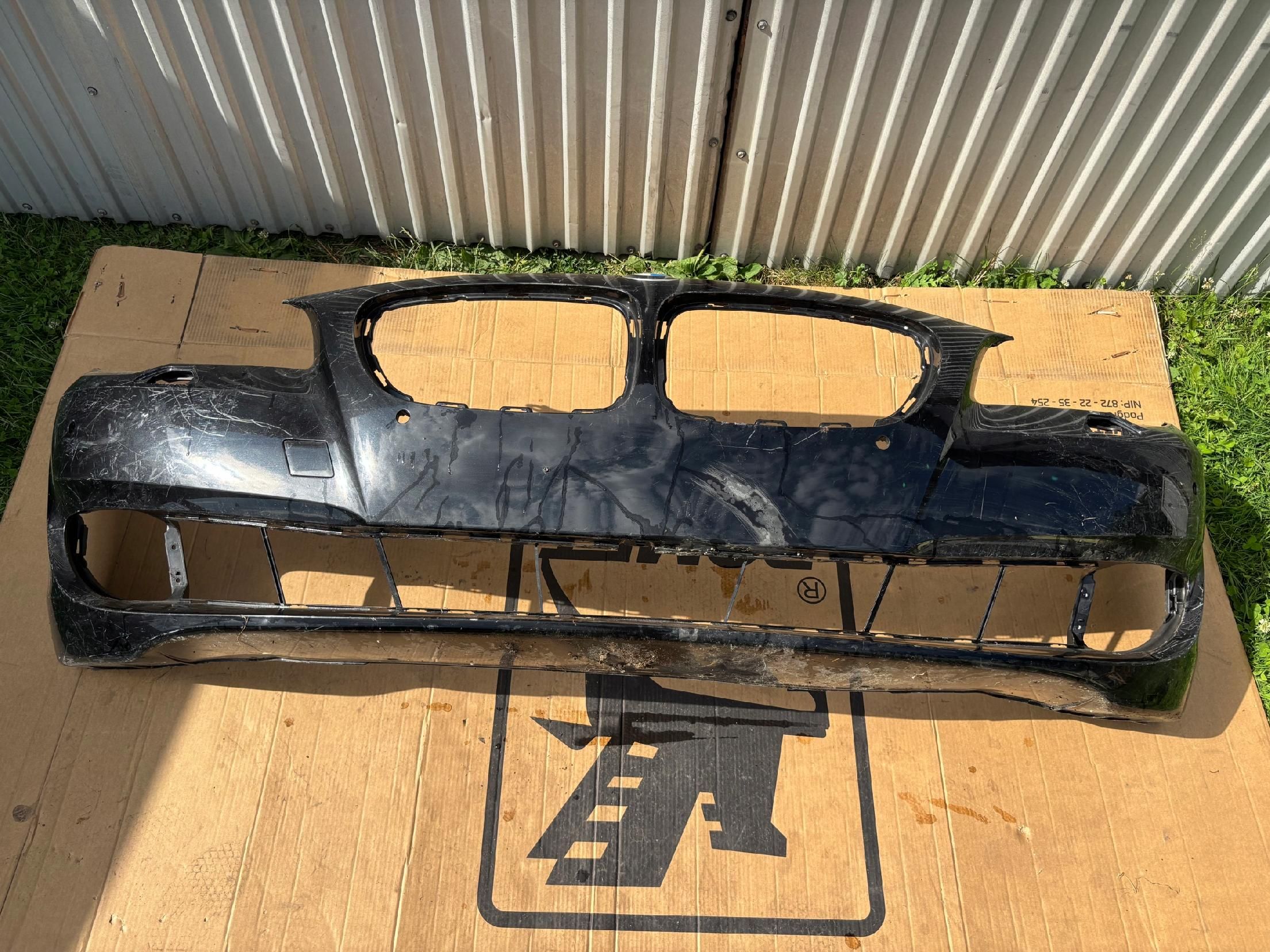 BMW 5 F10 F11 09-13 zderzak przedni przód skorupa zderzaka
