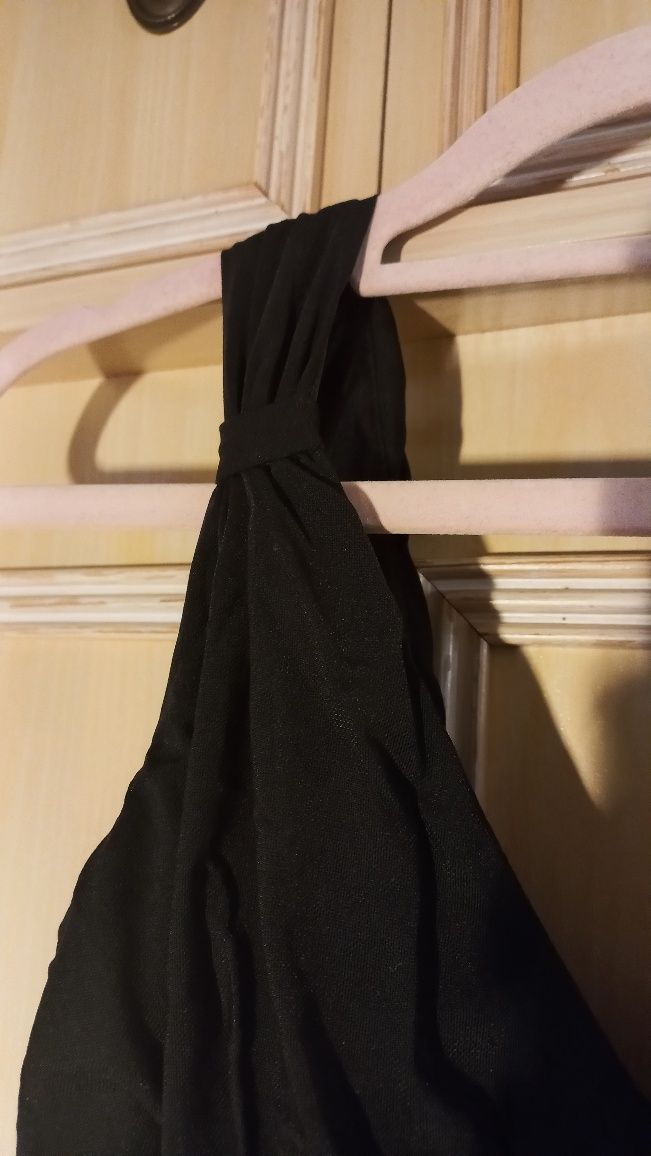 czarna wyjściowa sukienka