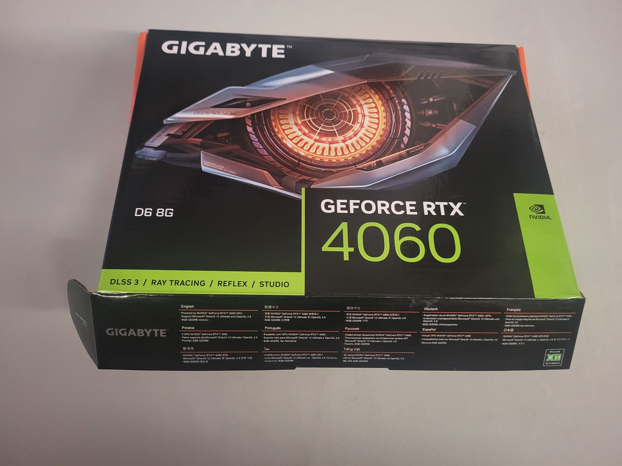 Sprzedam pudełko od Karty Graficznej Gigabate Geforce RTX 4060 8GB.