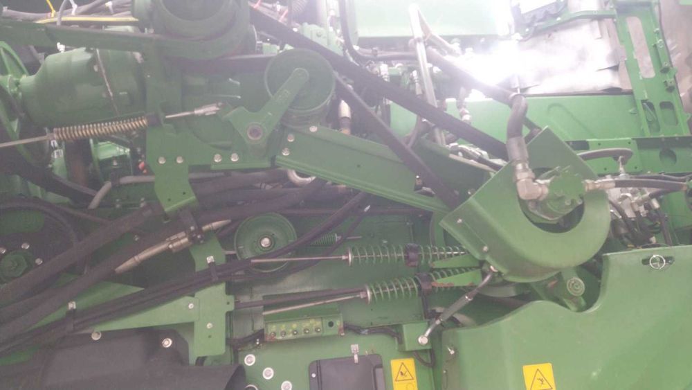 Комбаєн джондір S670I