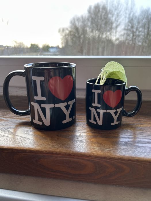 Zestaw 2 czarne kubki czarny kubek duzy i maly I Love NY oryginalny