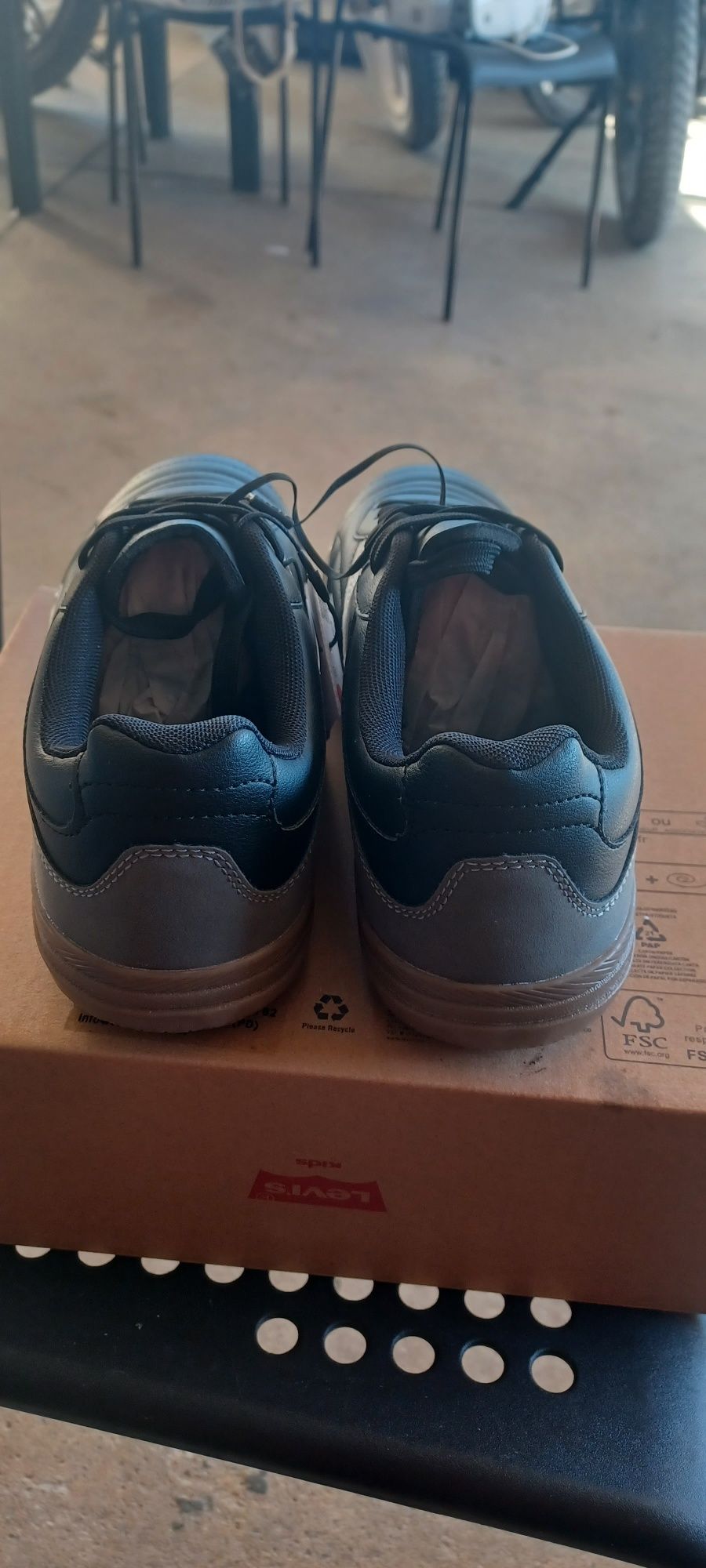 Sapatilhas Bershka N40