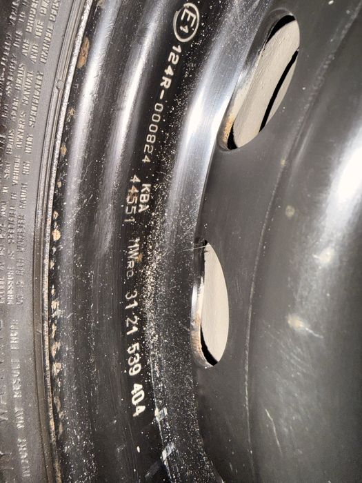 Koła zimowe „15” 4x100 175/65/15 z czujnikami ciśnienia