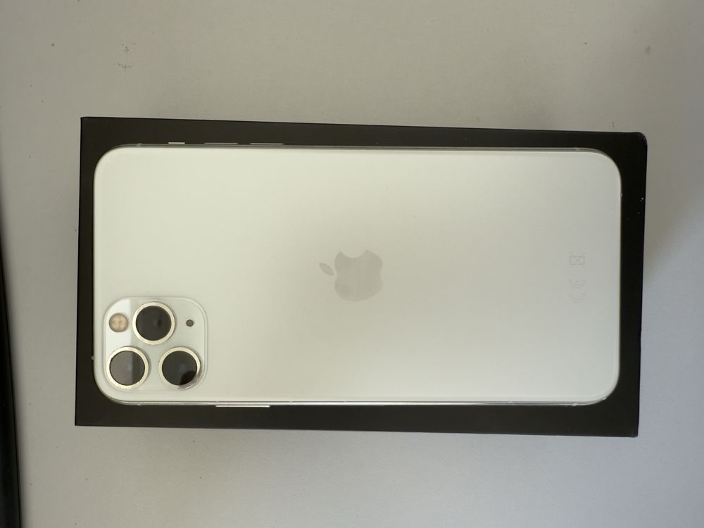 Iphone 11 pro max Silver