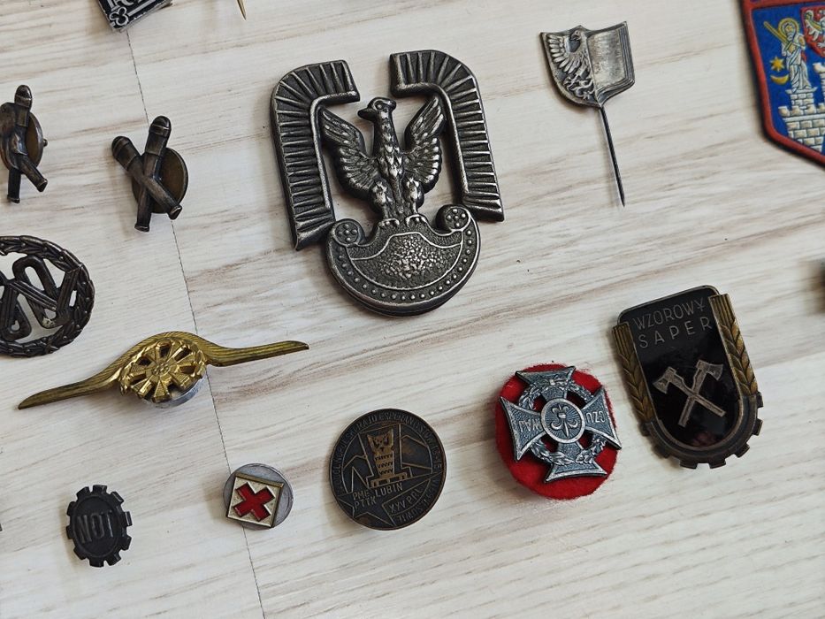 Kolekcja wpinek 90 sztuk_wpinka przypinka