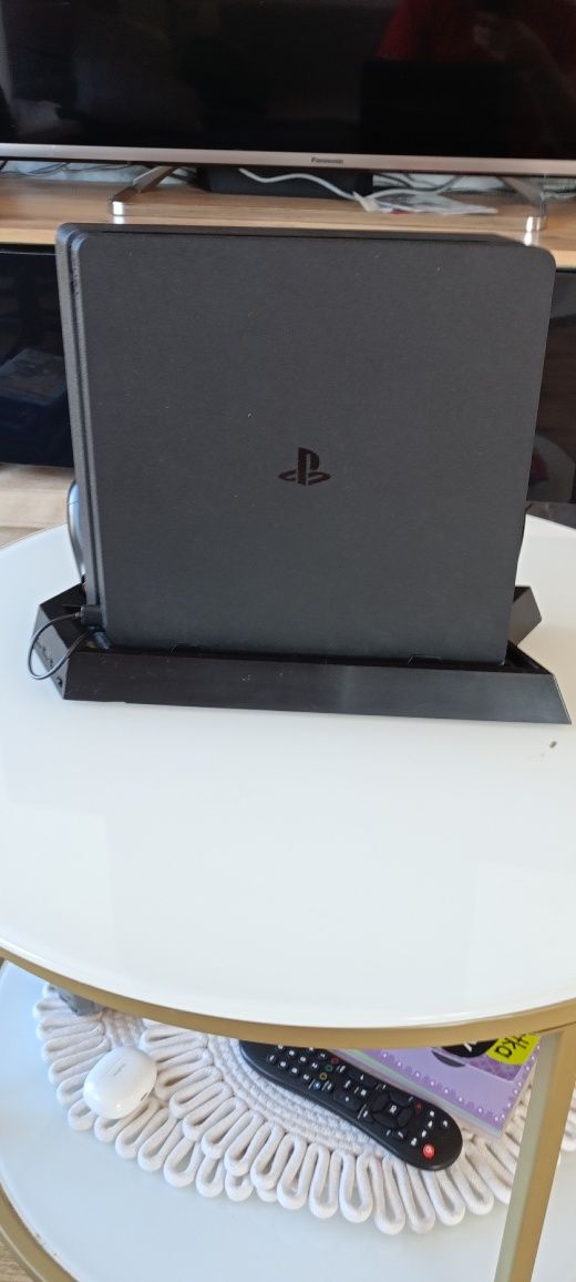 Konsola Play Station 4