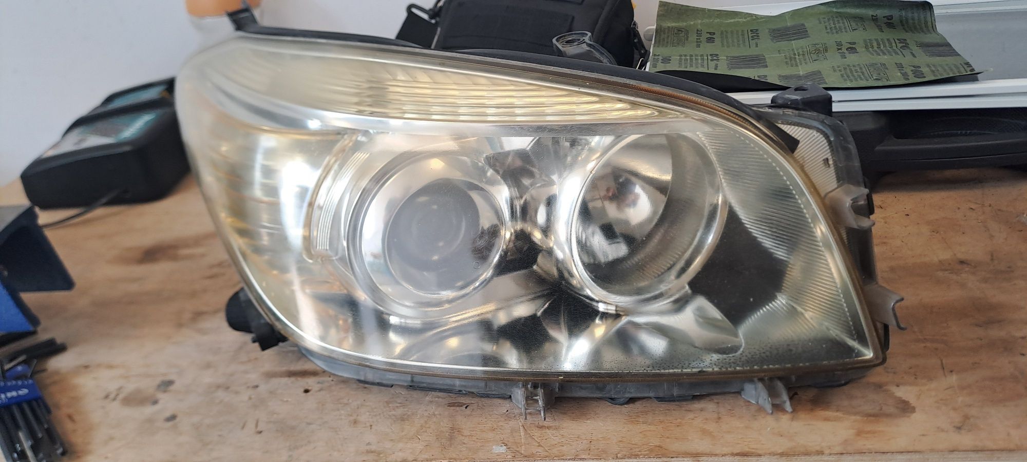 Lampa przednia do toyoty Rav4 2007- oryginał