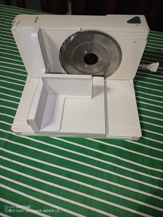 Rebarbadora fiambre e queijo