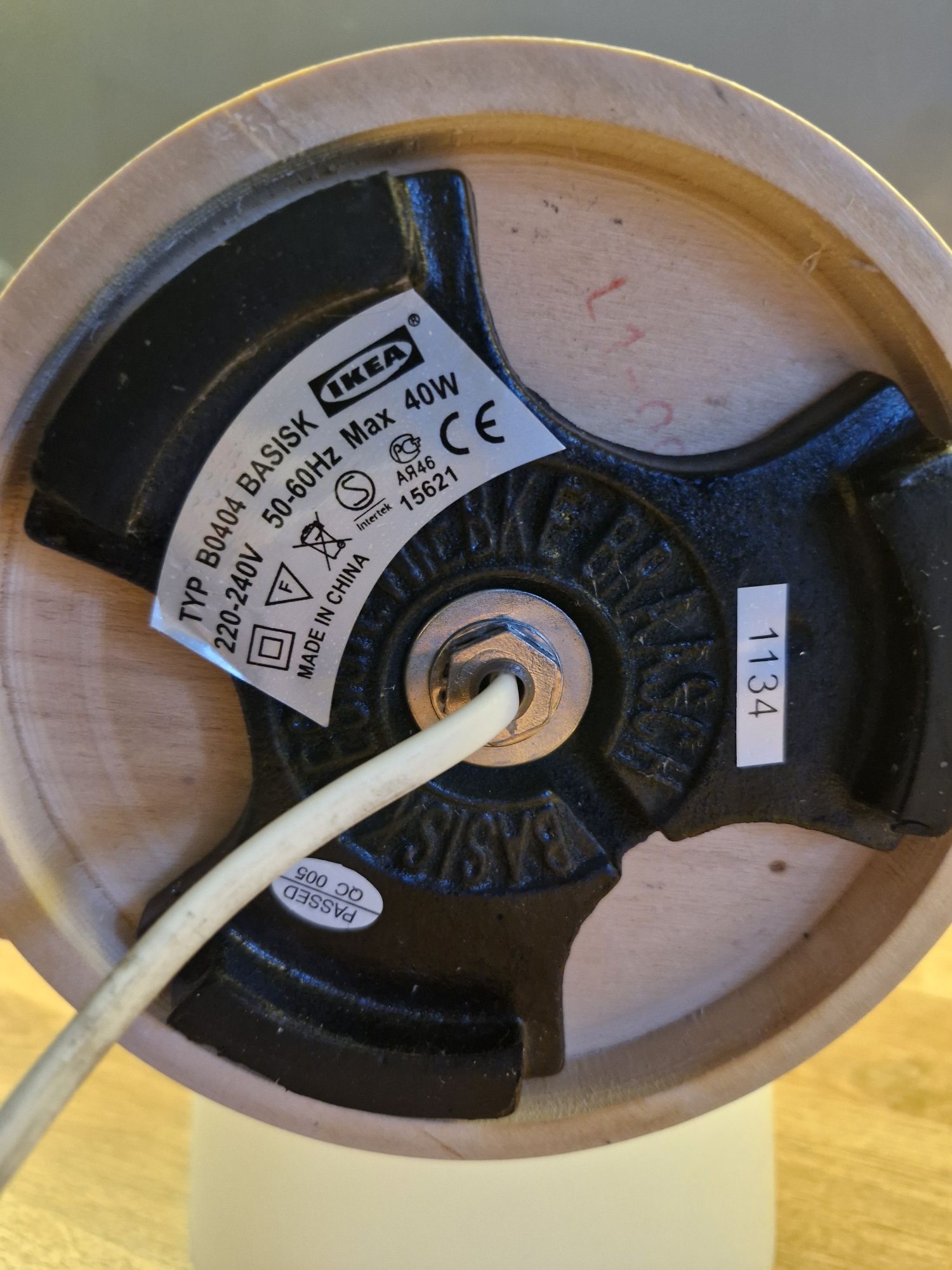 Stojąca lampa Ikea