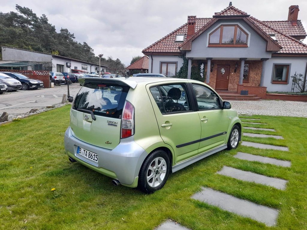 Daihatsu Sirion 2006r., 1,0 benzyna