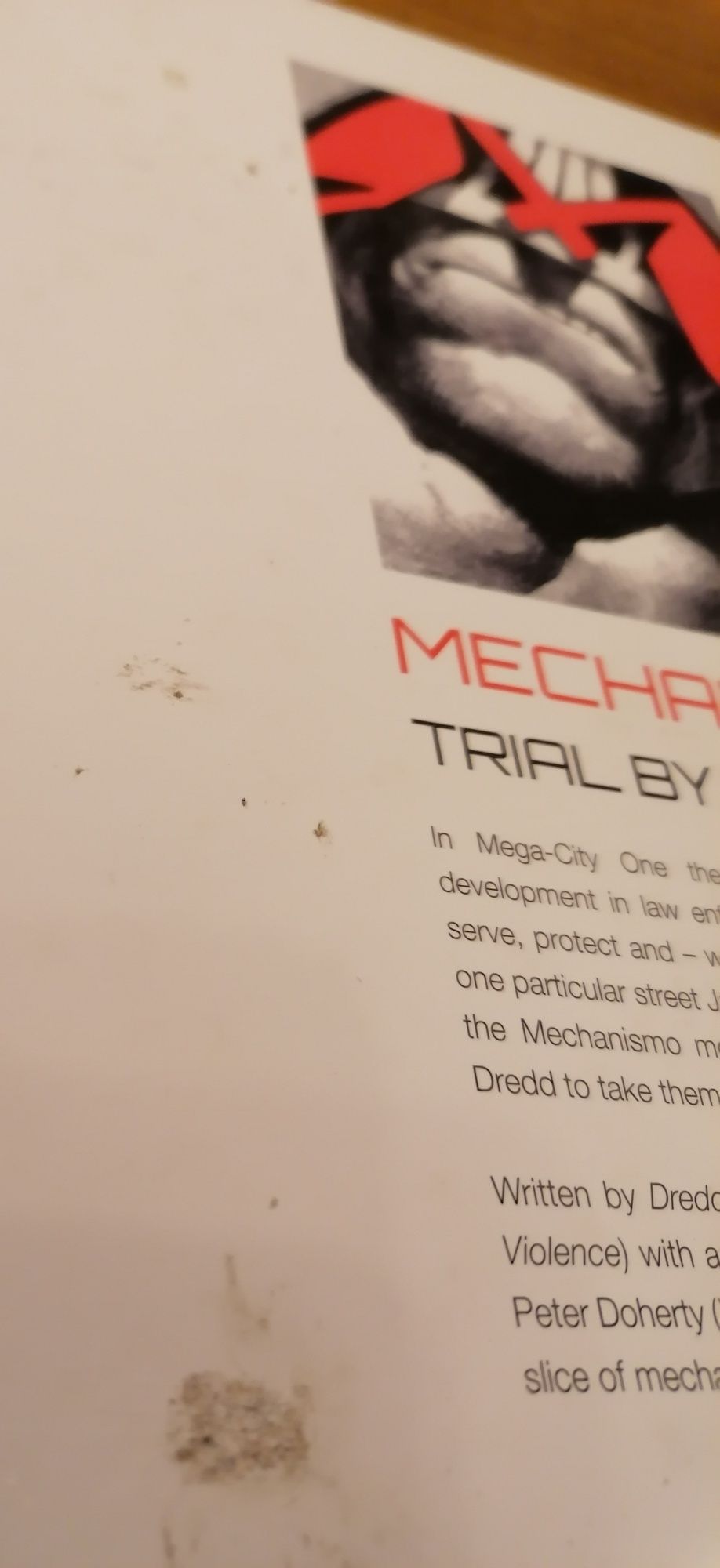 "Judge Dredd: Mechanismo" HC