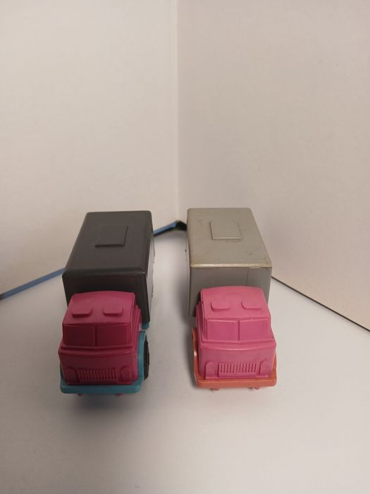 Dwa samochodziki dostawcze Prl/Zsrr