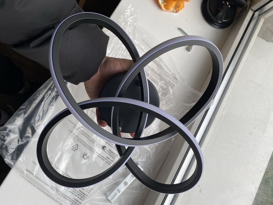 Люстра світлодіодна