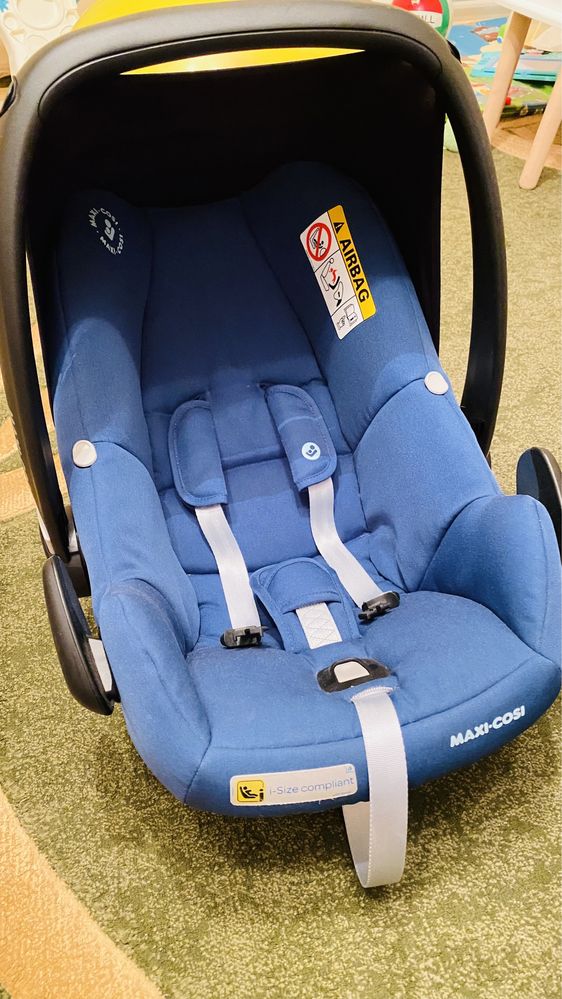 Автокрісло maxi cosi i-size compliant