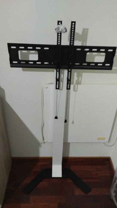 Suporte de chão para TV