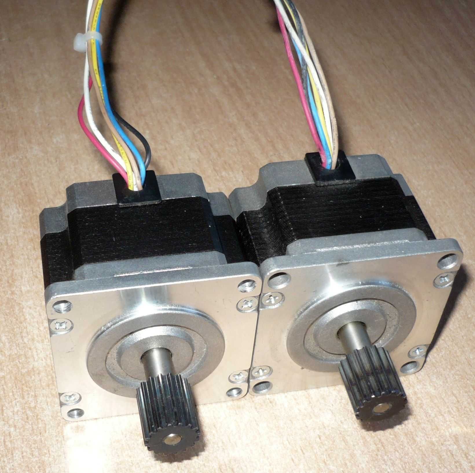 Silnik krokowy- Sahan electronics-1,2V/2A/1,8 step-2 sztuki.