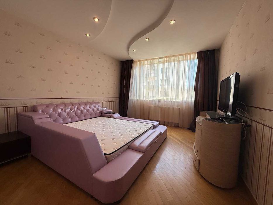 Продам 3-к квартиру в Аркадии, ЖК Тенистый, 123 м², АГВ, ремонт.