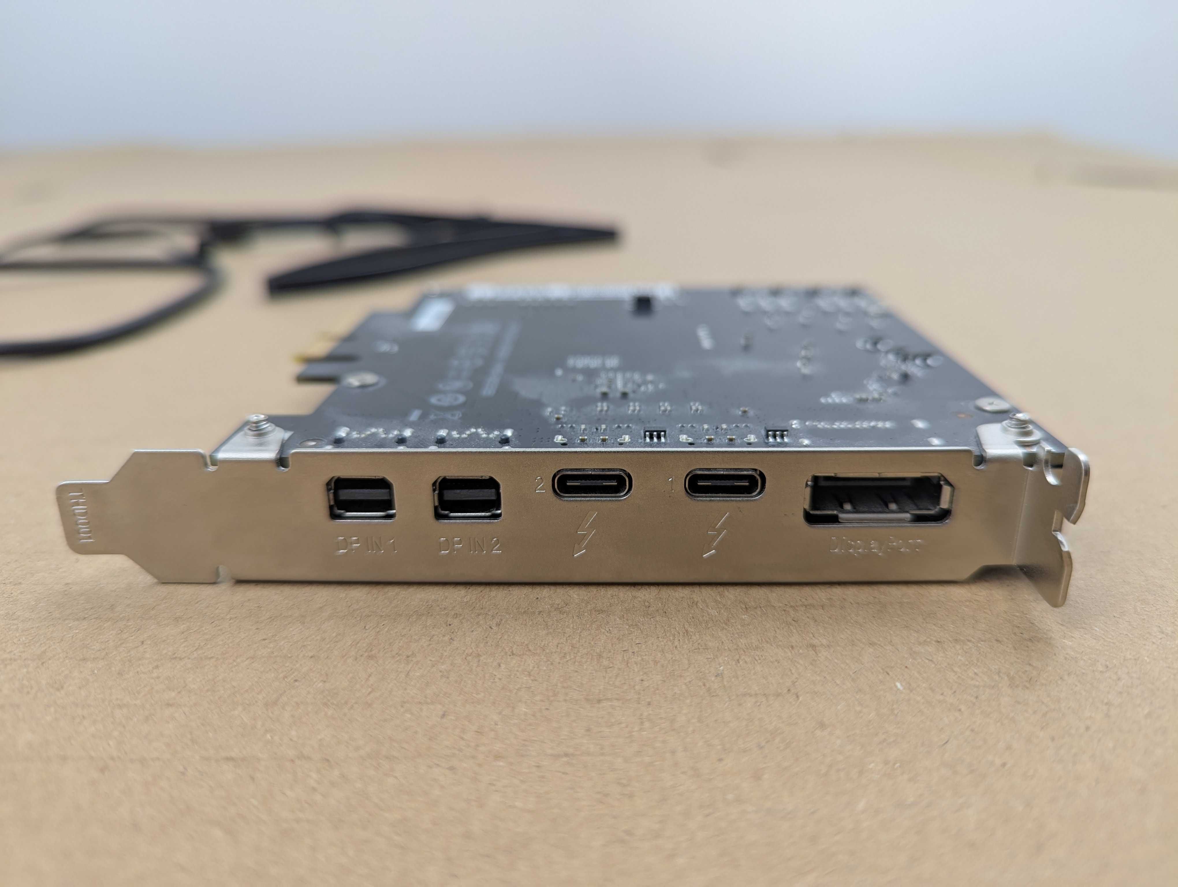 adapter thunderbolt 4 / USB-C / DisplayPort - karta PCIe