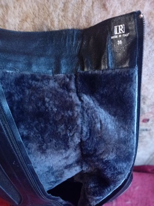 Обувь недорого из кожи.