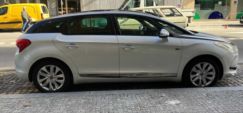 RETOMA- Citroen DS5 Hybrid 2.0 HDI