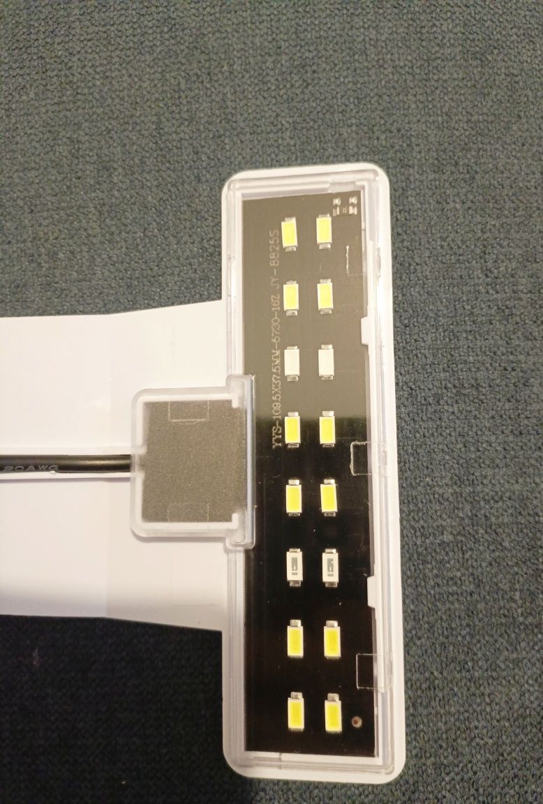 Lampka LED do akwarium NOWA 7 Wat z pudelkiem