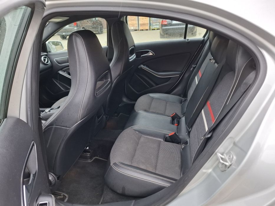 Mercedes A-klasa w176 a180 kamera wnętrze AMG