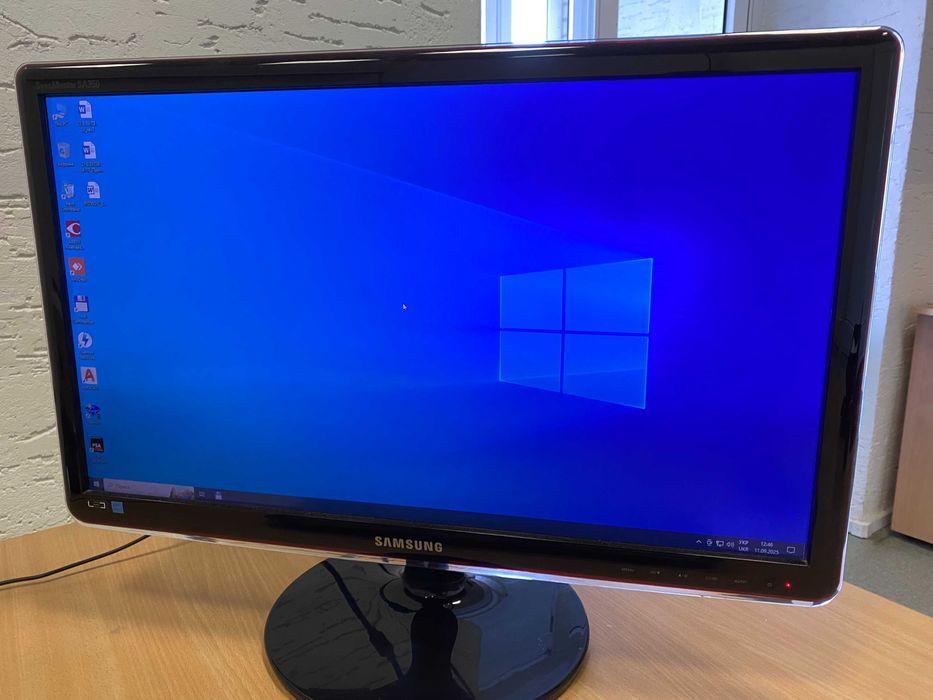 Монітор SAMSUNG LS24A350T