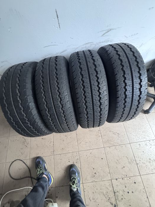 Idealne 8mm cena za 4szt Kumho Radial- 235/65/16C