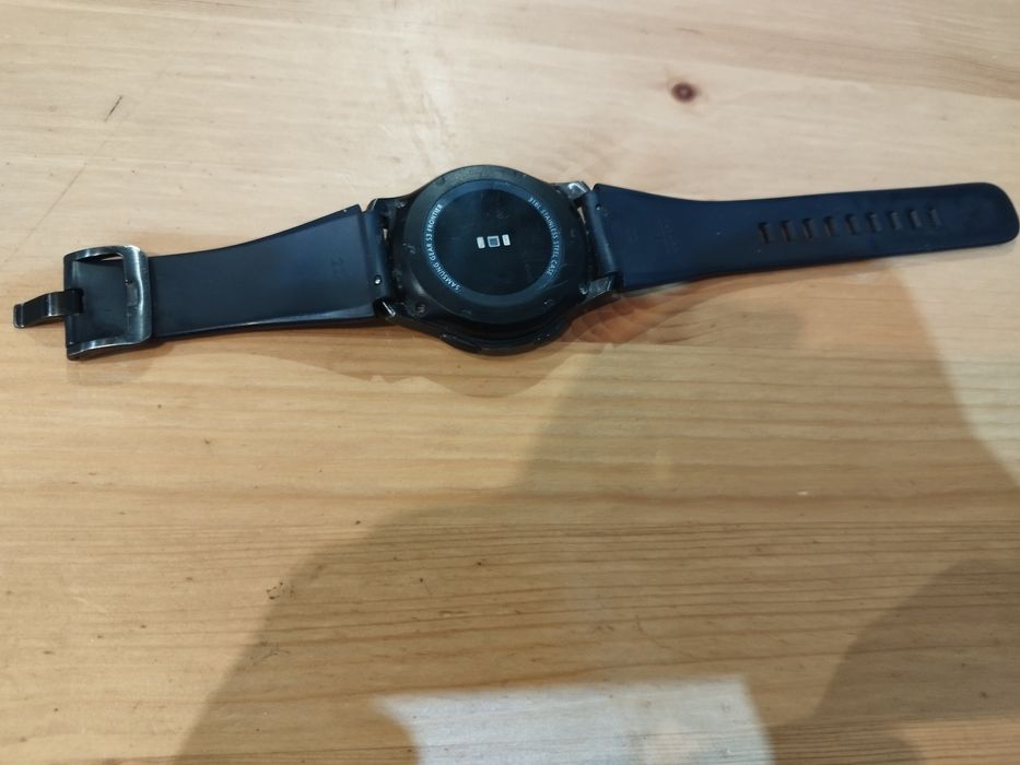 Zegarek Samsung gear s3 Frontier z ładowarka