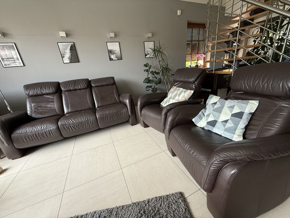 Skórzany komplet wypoczynkowy/ sofa, 2 fotele / brązowy