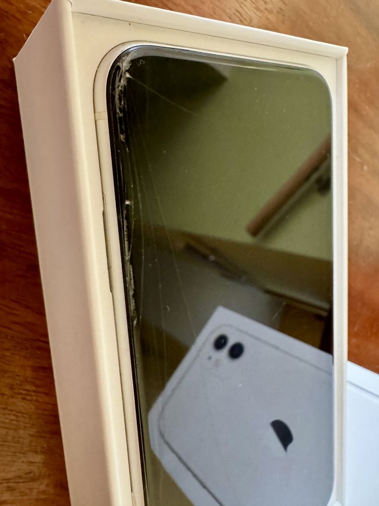 Iphone 11 biały 128 GB