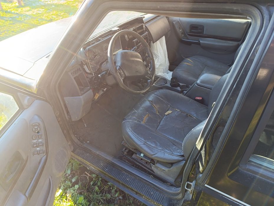 Продаються два джипи