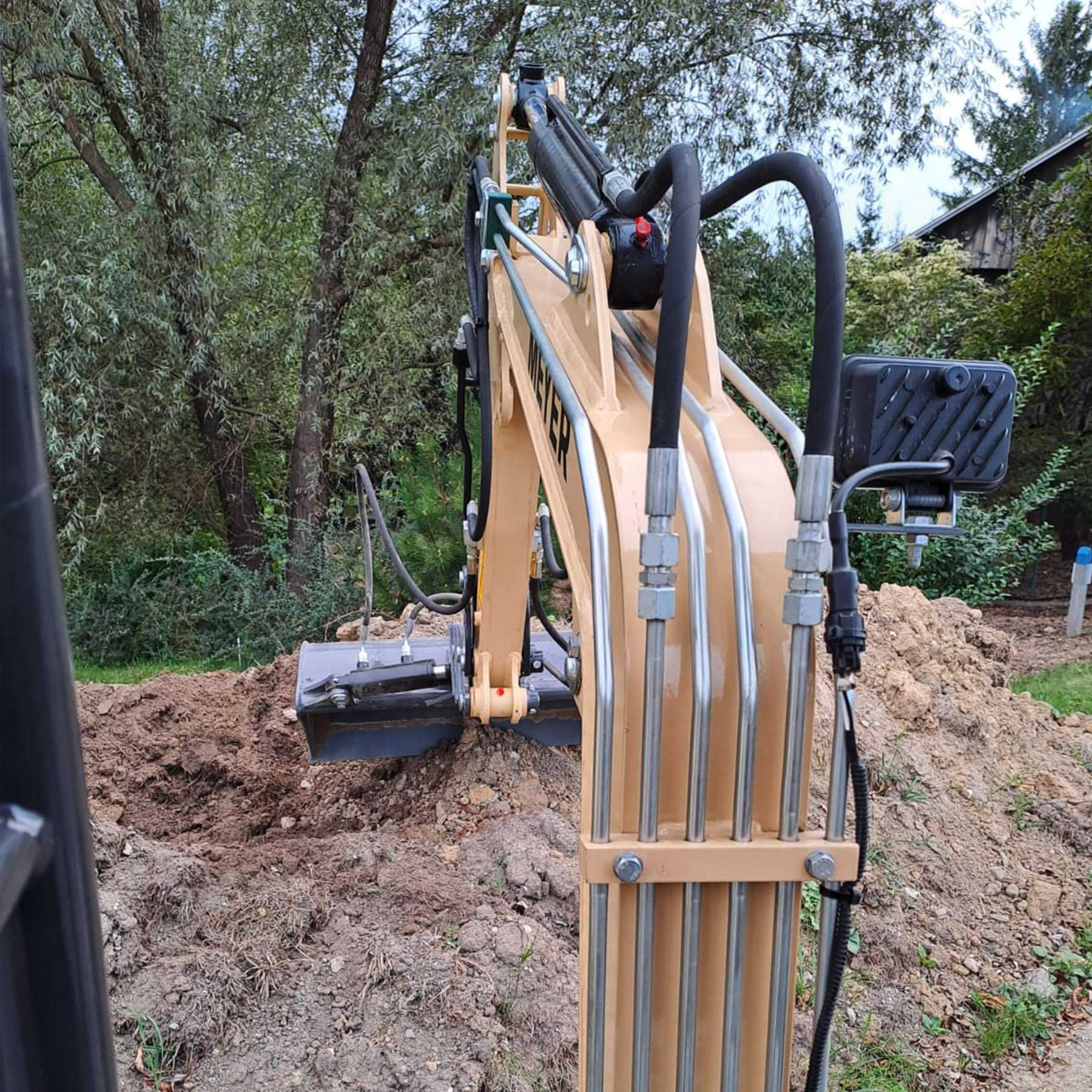 Minikoparka gąsienicowa MEYER X1000 skrętne ramię, 3 łyżki w cenie