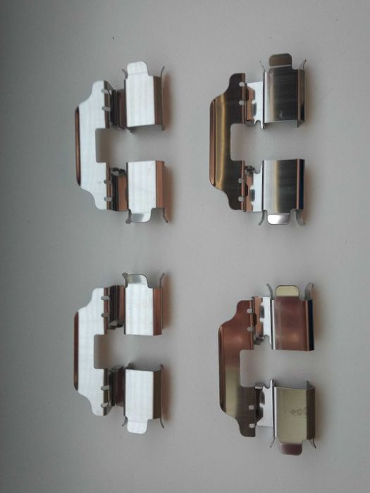 Zestaw montażowy klocków tył Renault Megane III 1.2-2.0 10-15