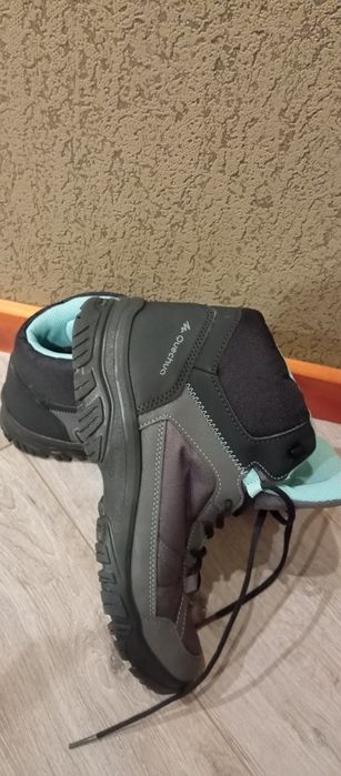 Кросівки Quechua