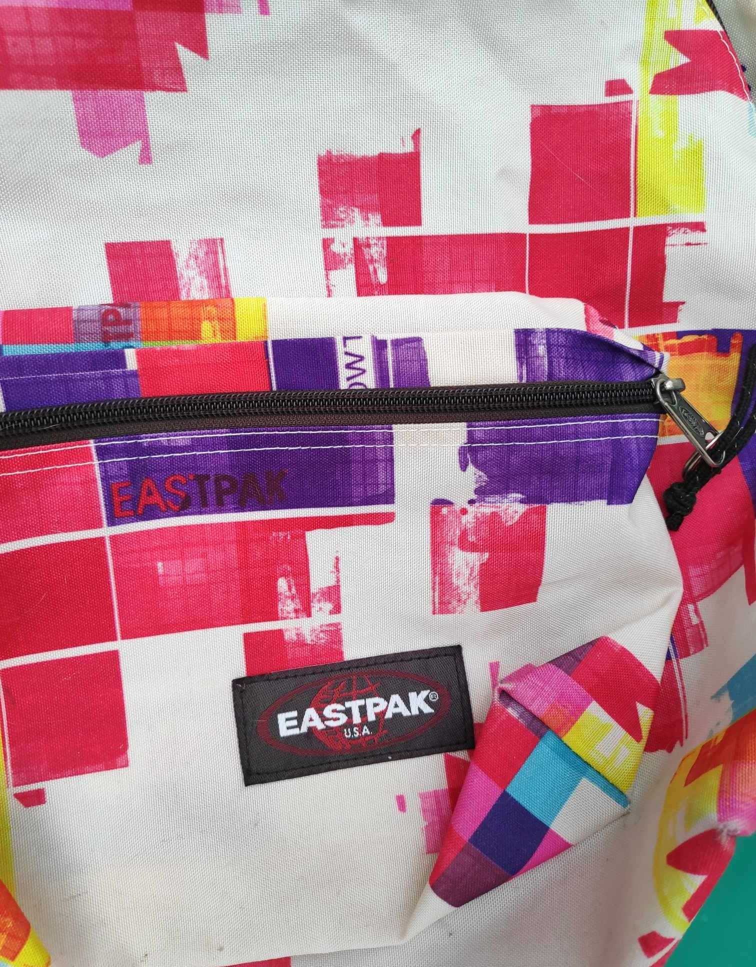 Mochila Eastpak.