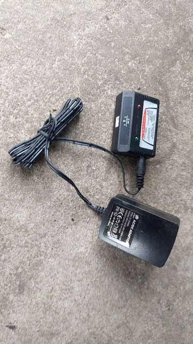 Ładowarki Zasilacze